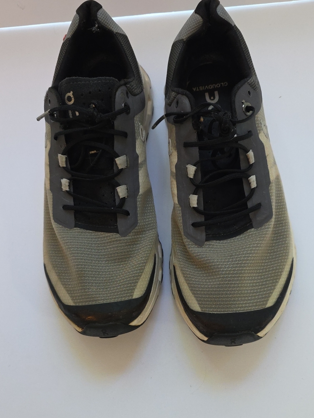 On Running Cloudvista Men's Running Shoes - Gray/Black